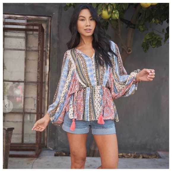 ShopEvelynne Tops - 24 Boho Border Print Long Sleeve Blouse Top